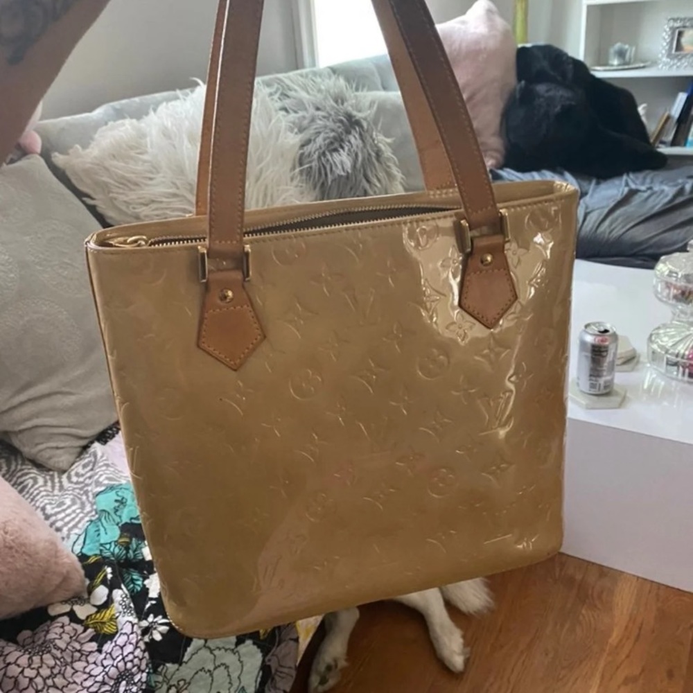 LV Vernis  Houston Tote - Picture 7 of 11